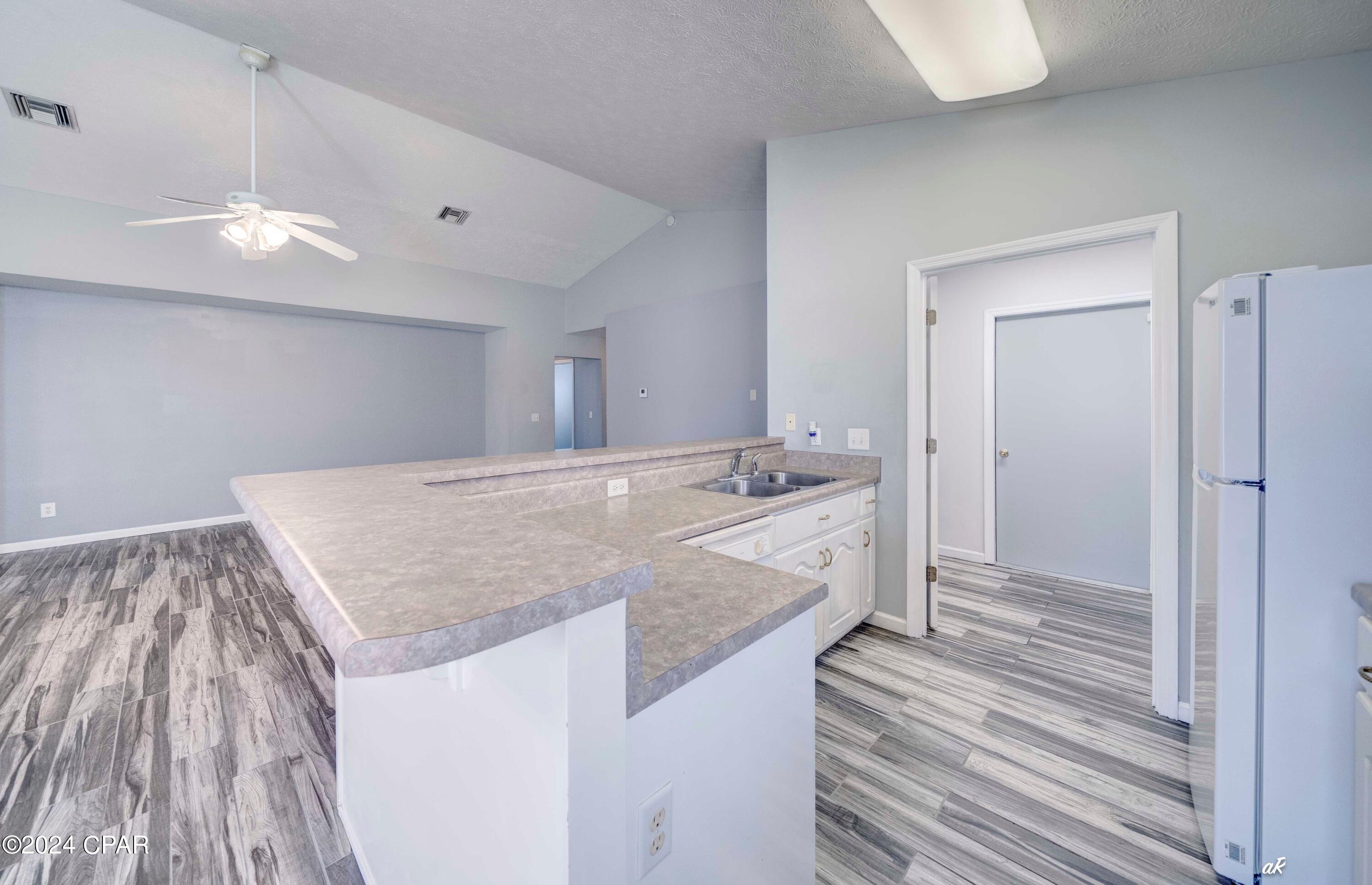 Rf8jpg1qlh7v_kzw Wkqs9zxzp8 Wxsdrevcehc09zc