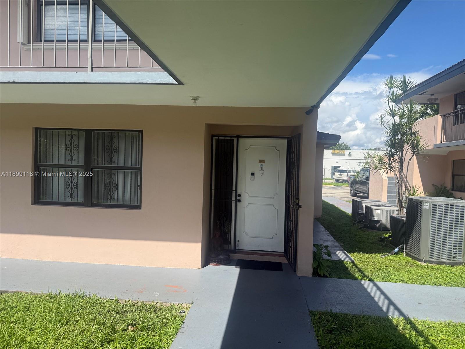 Conquistador Park Condo