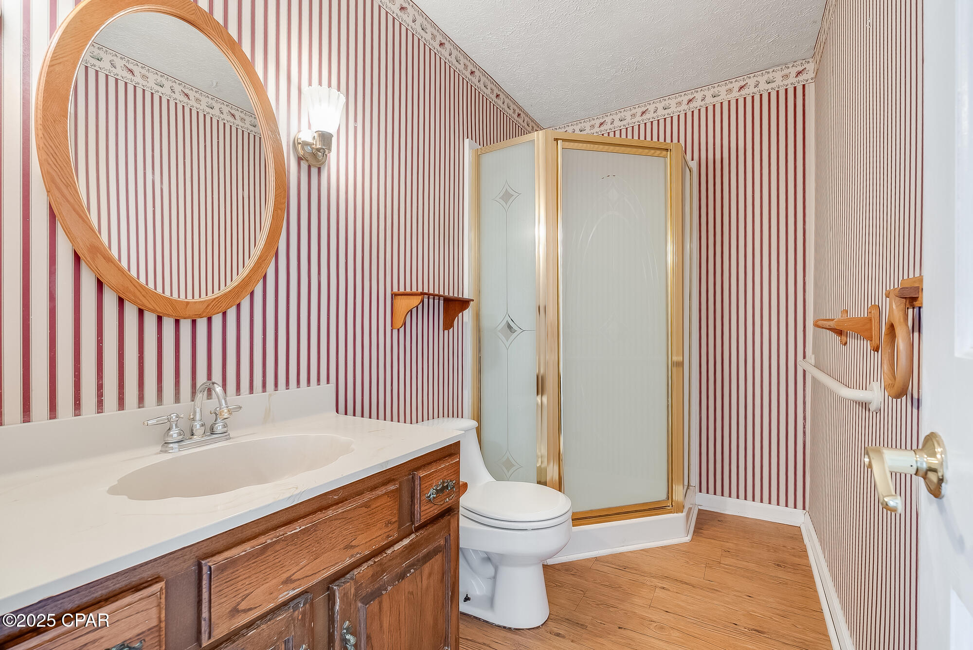 Lbkt9tthrwzh9fe Jeibsuxrarqlzagx5xa6mv5fysm