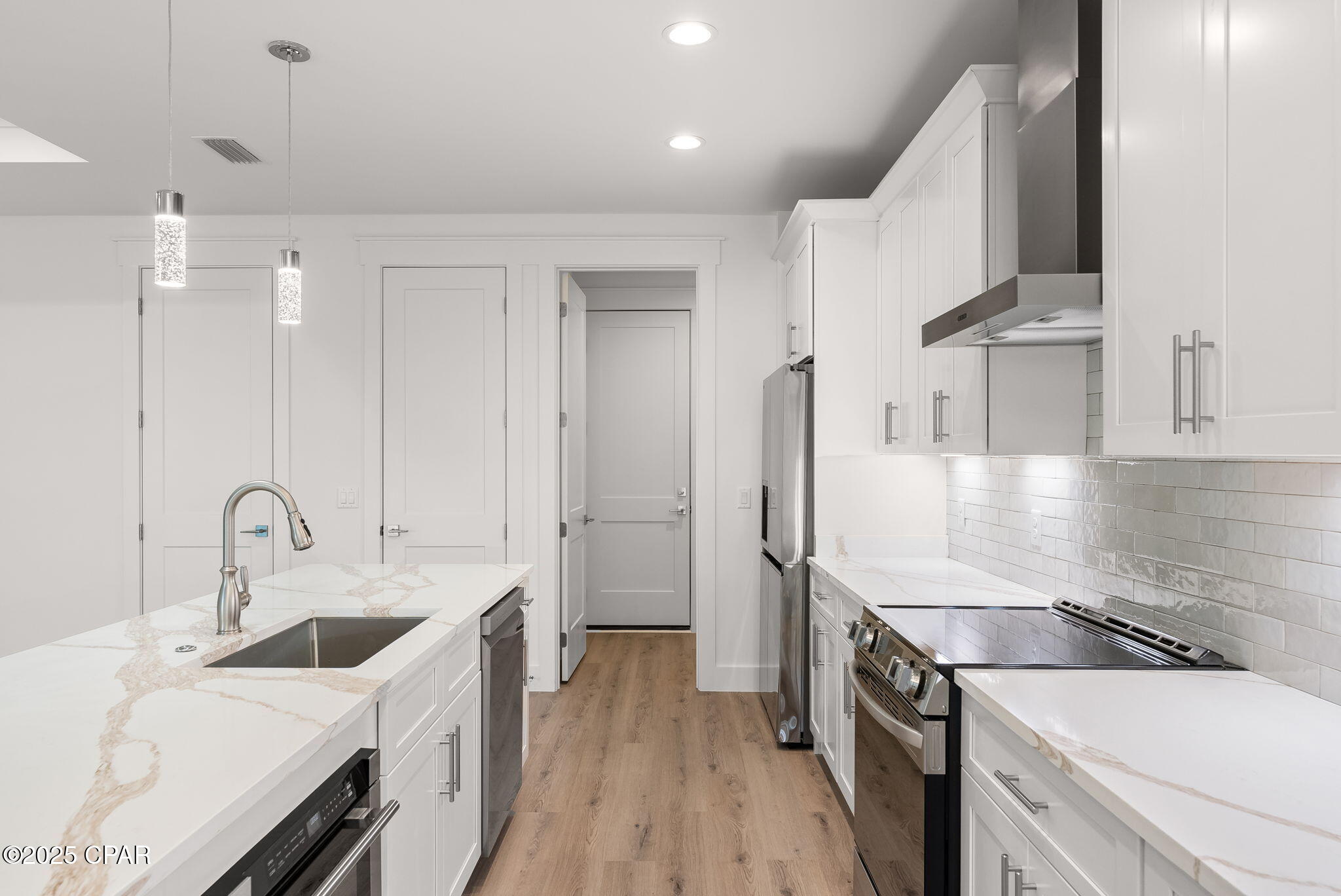 Wth8moekubvyx Oozcsv6yrkn65grwsvbye6jgzbtzi