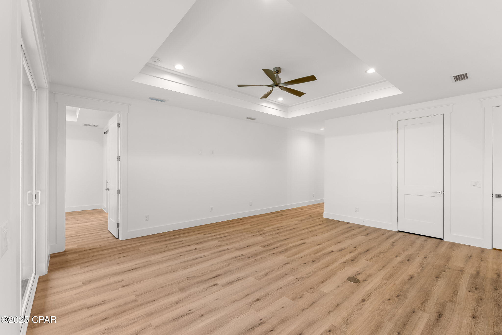 Vd6qiexgaenycsnp5bhslzmmqpl__r5oxbmvyg9knxu