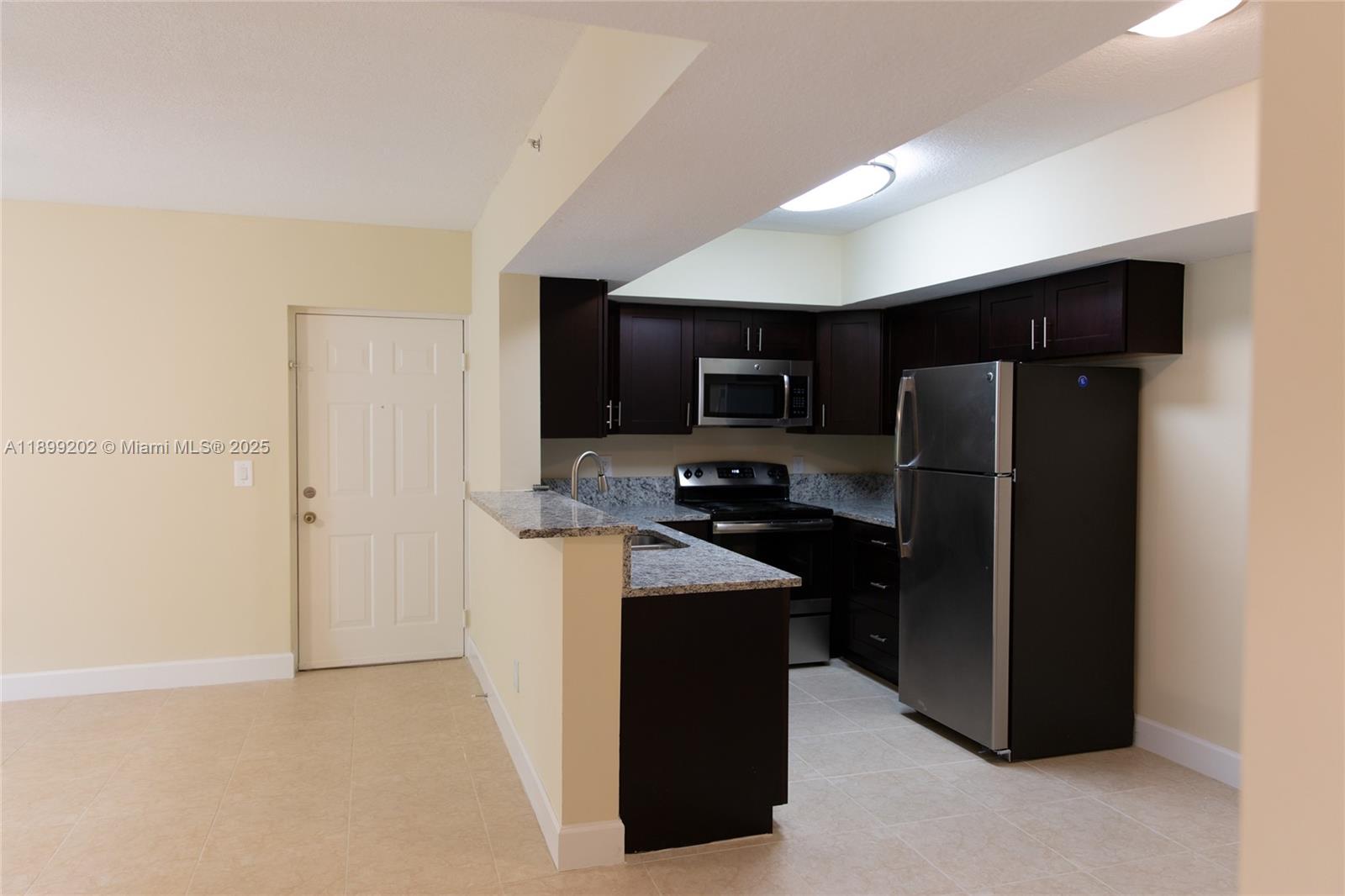 Property photo # 0