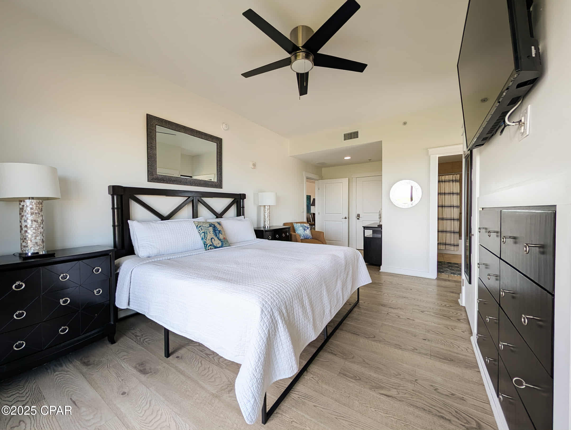 Lgo9hq0x02uy1 73qvls Nutn9wennv8xua6jgn7u0k