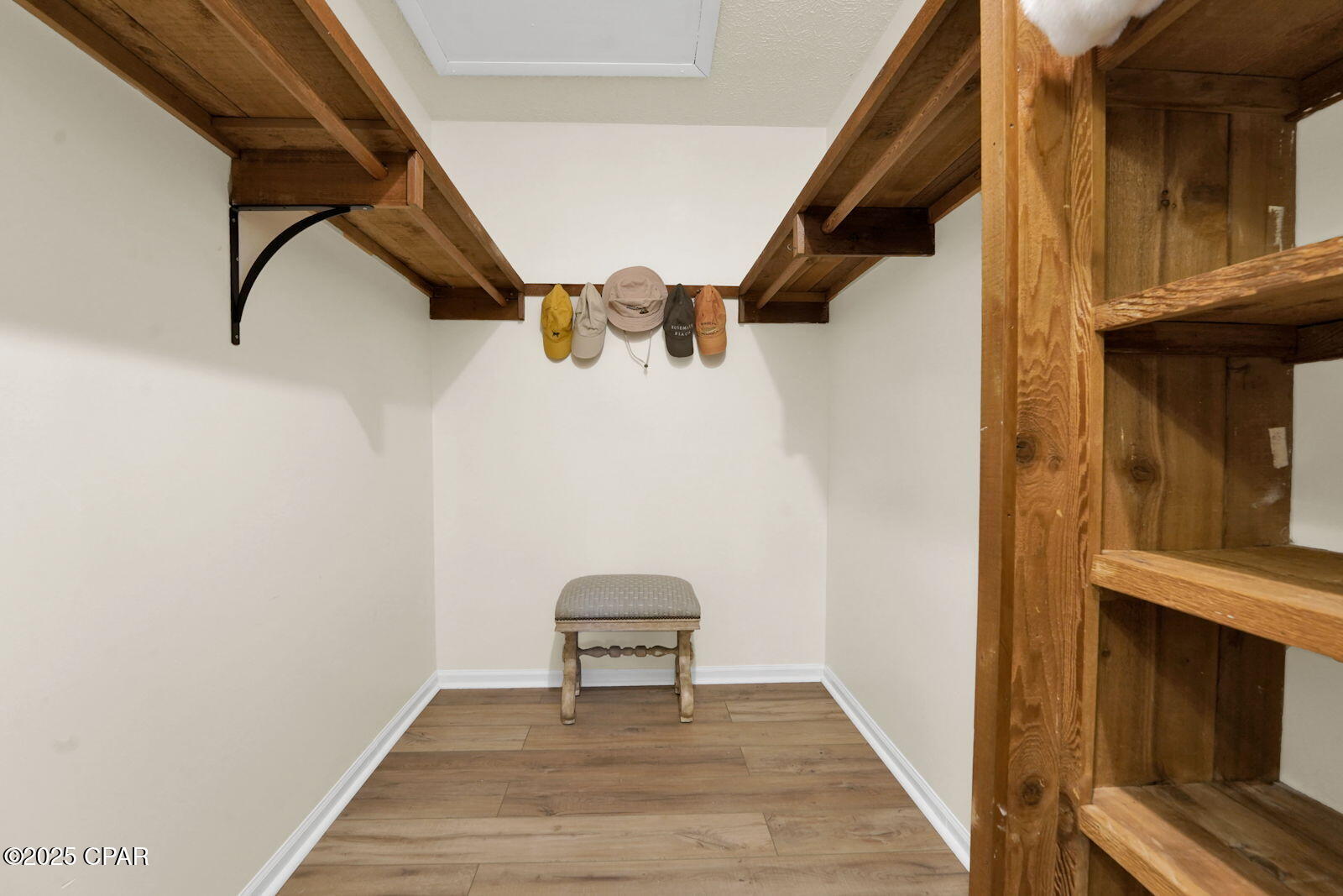 4_9cq1bainutrpv3mardtywatedbnkizz7wviyj12om