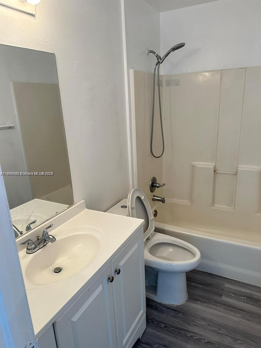 Property photo # 4