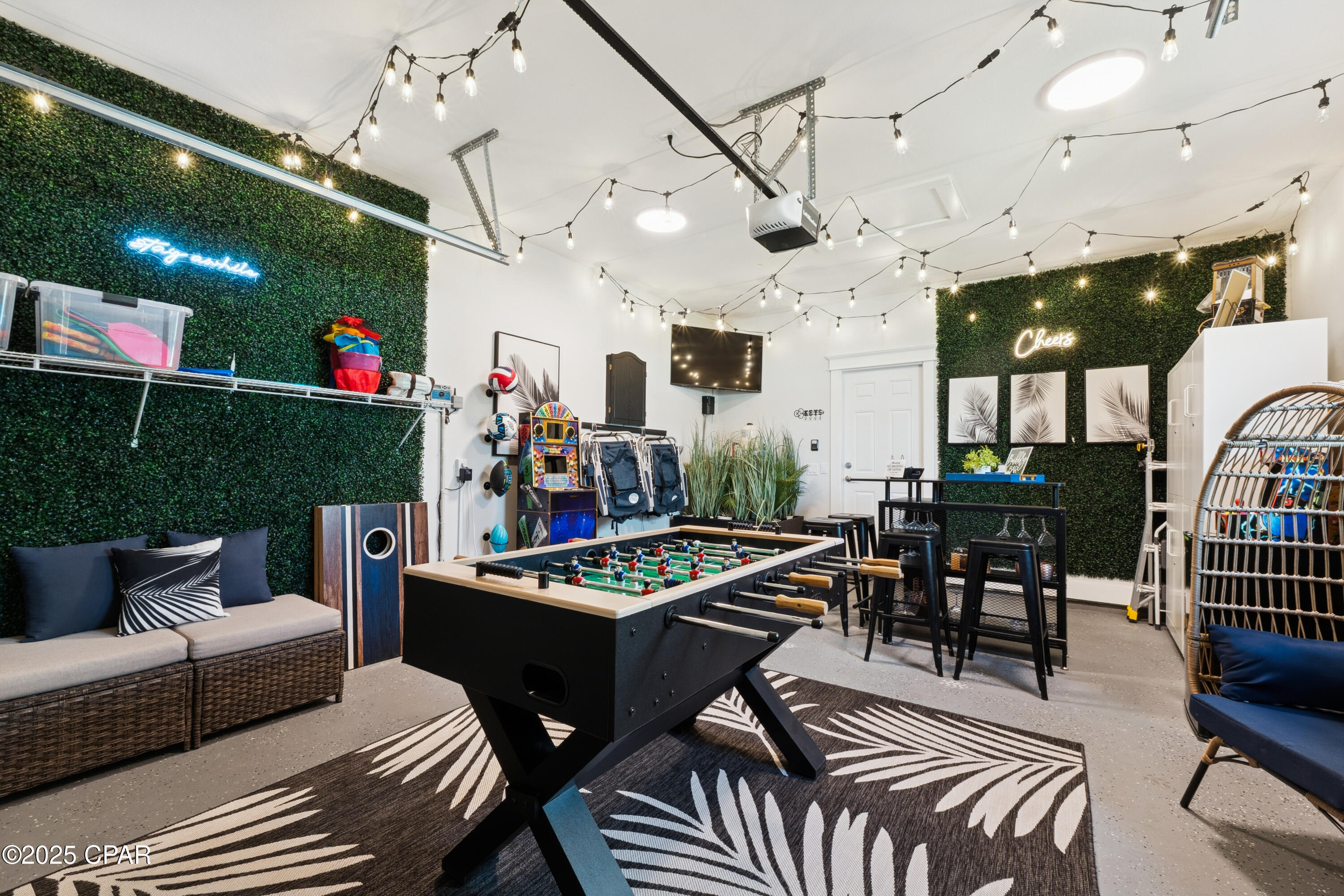 4jhf6aqocaso33qatpyfl_pakxgif0 Gmukk_cv6rdg