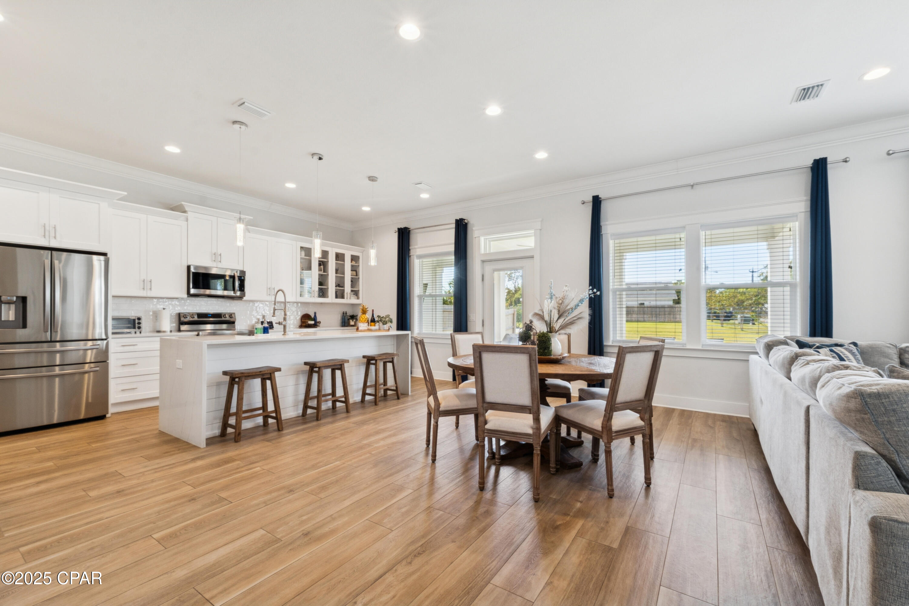 Jzox E9fakvkhptrui3jhmogiclugfeetwomasfgvhm