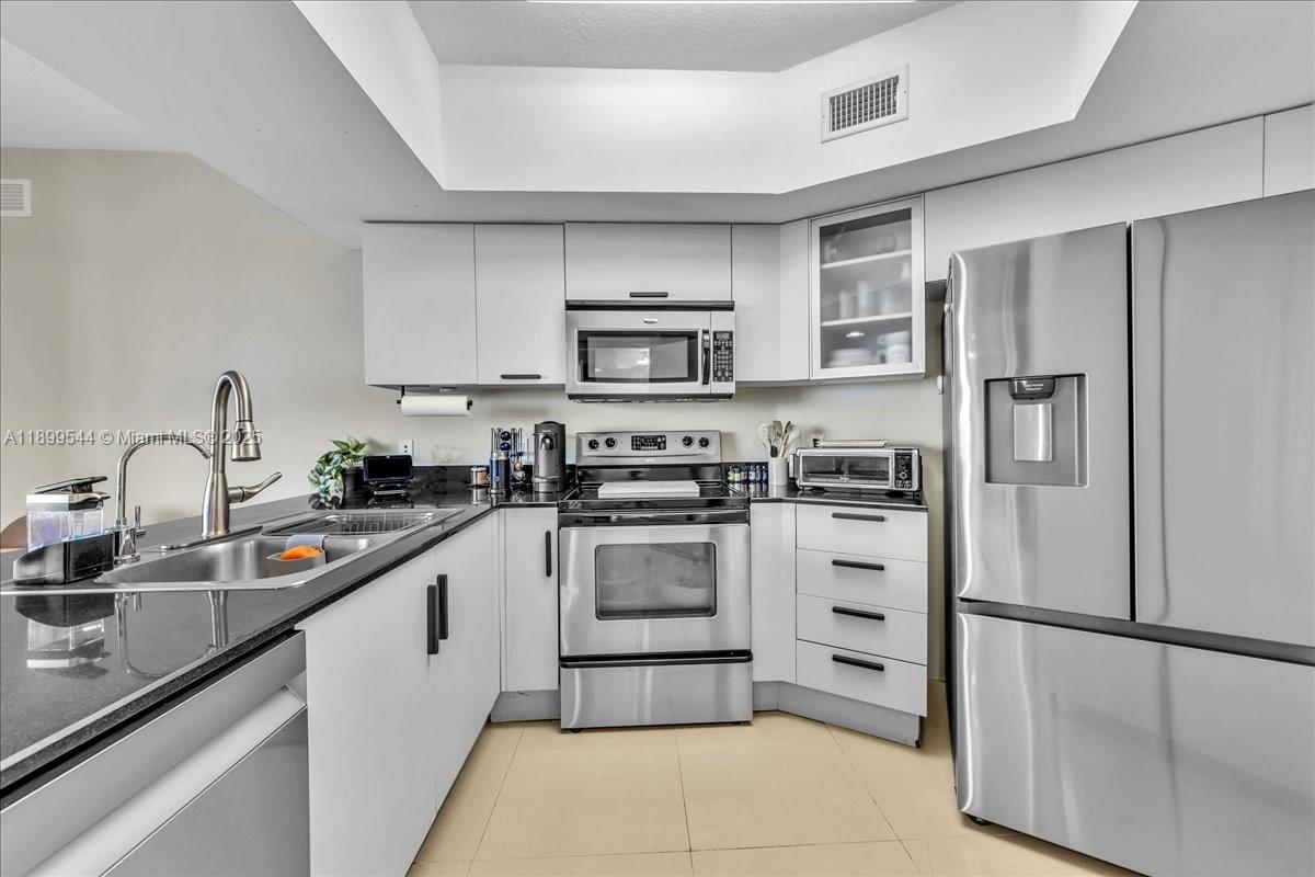 Property photo # 6