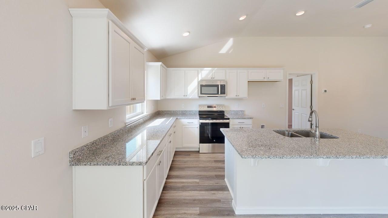 As9sj3ipxezos5udvcreuee3mcvnlanprb9_gvxqtt4