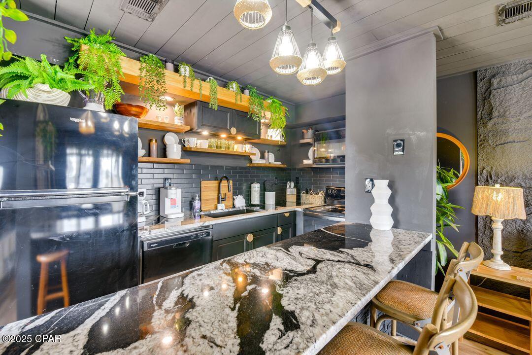 Munmplwkgq05egf8zbxsnlqe_dw6mgupauichj Rlyg