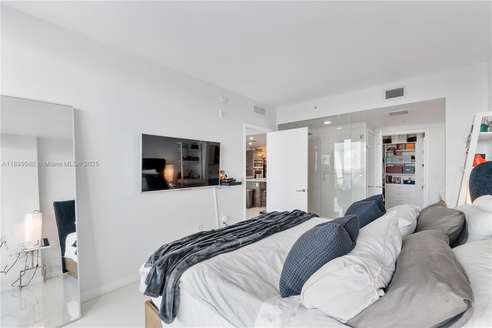 Property photo # 4