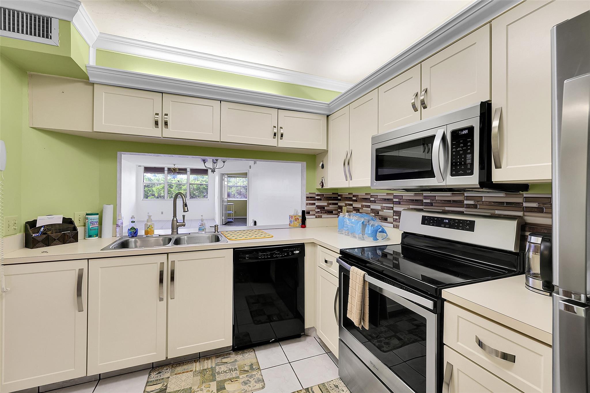 Sunrise Lakes Phase IV