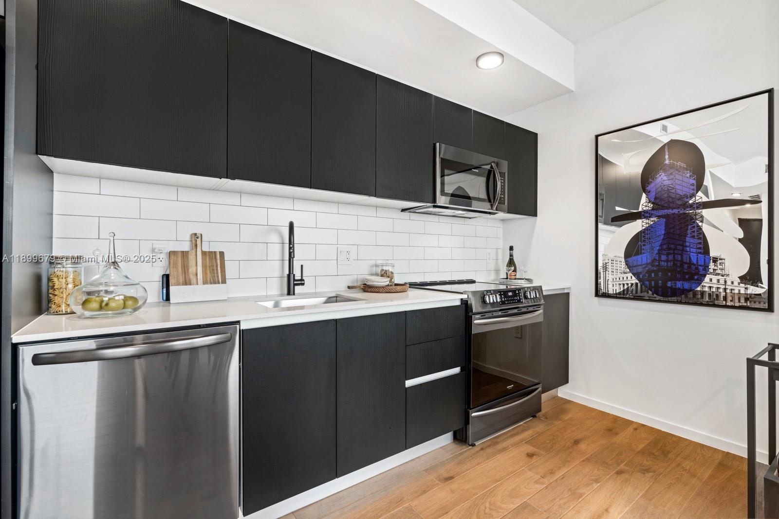 Property photo # 6
