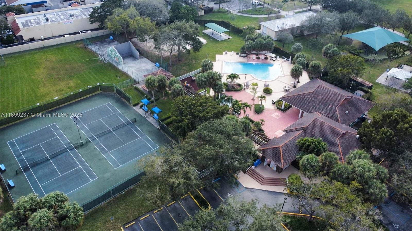 Property photo # 4
