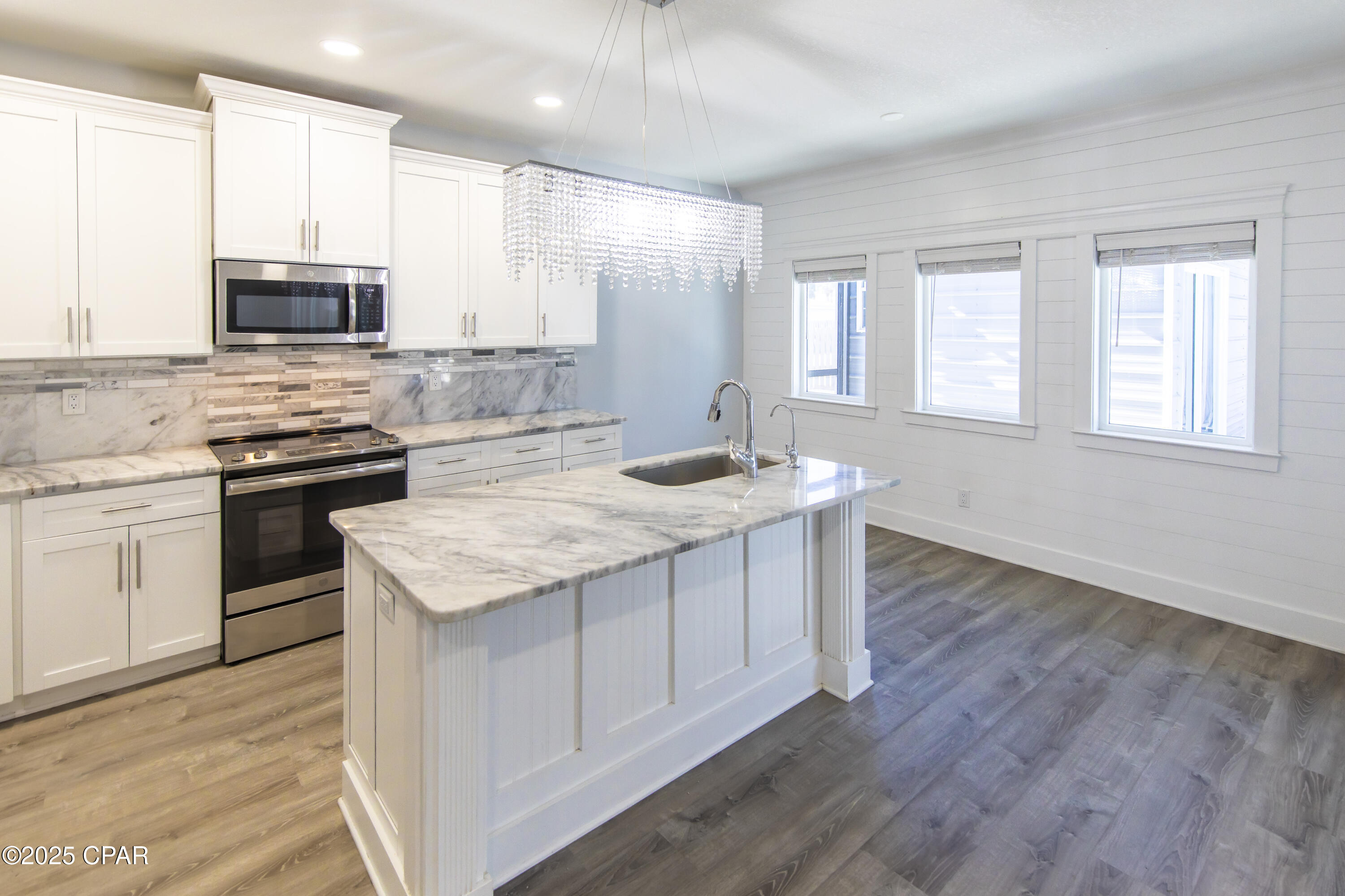 Ou2lgcy Earl_vwq4swzwdz3h32kgus4ozxeiy5ben0