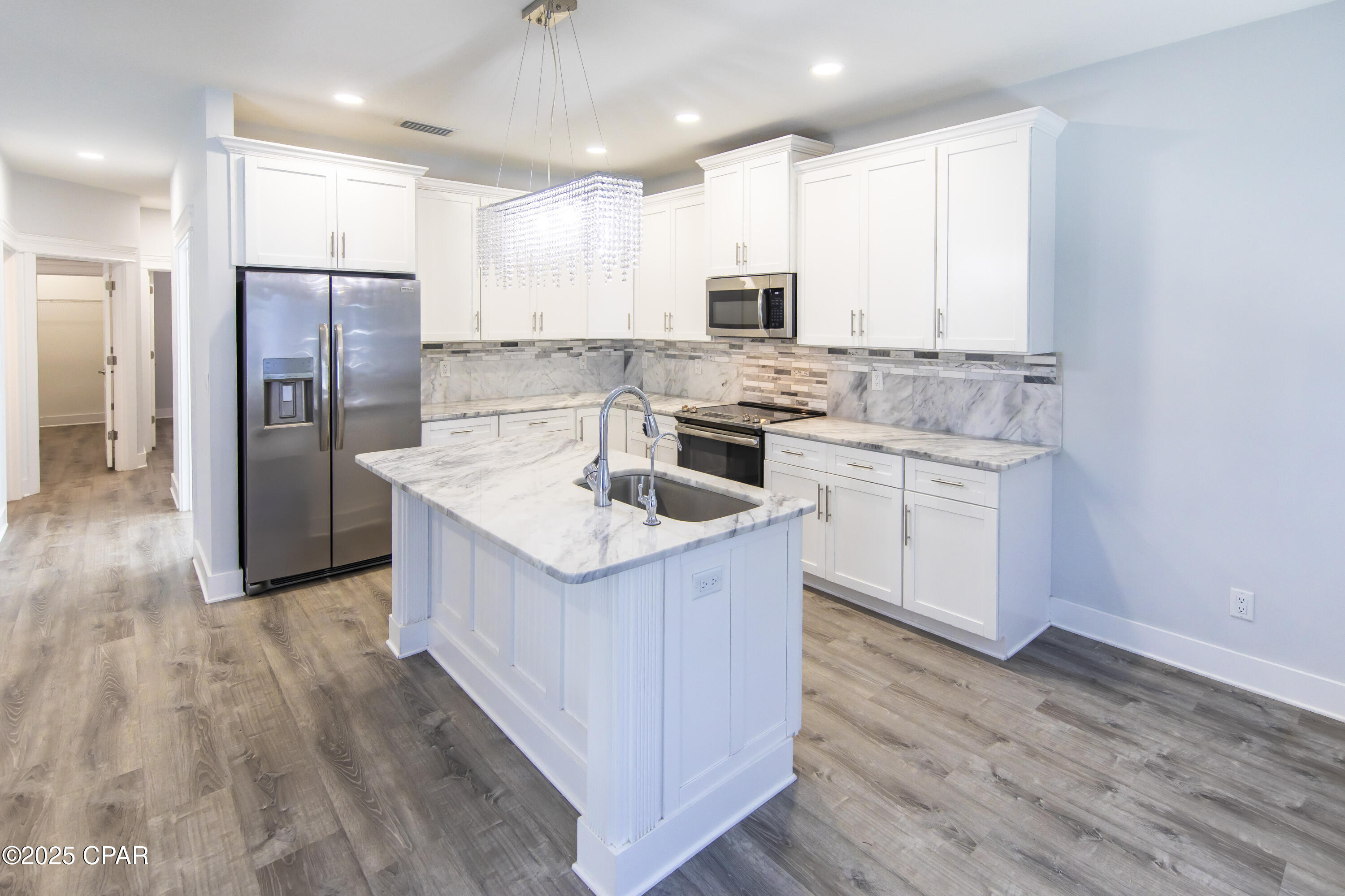 C2glas6mh5s9buncqgvys1gdp2sfllljovgvsz2fhsw