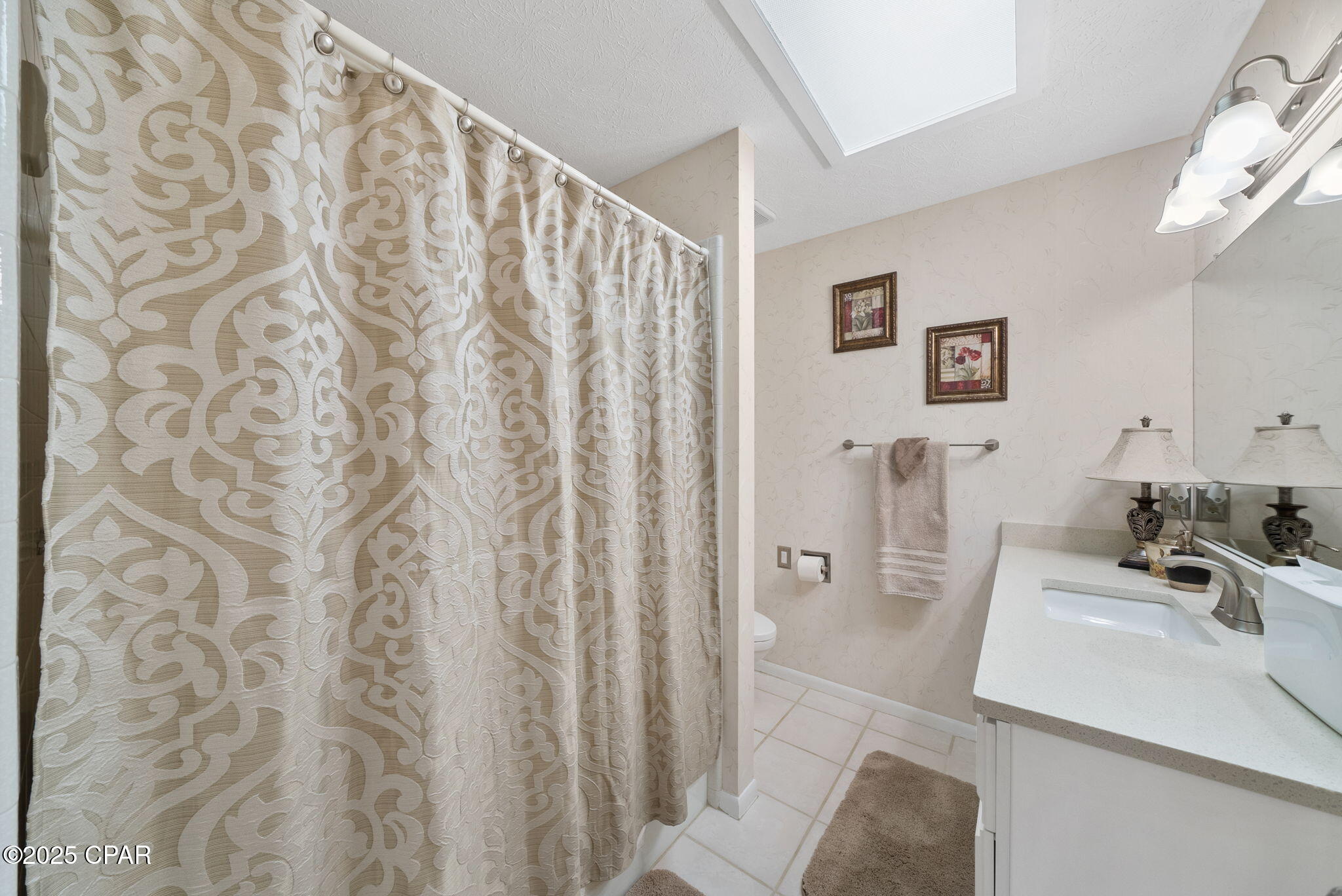 Kbjb6ebf_d7g7n9qjnnnzj7 Lb Esyr2ubx076ylasm