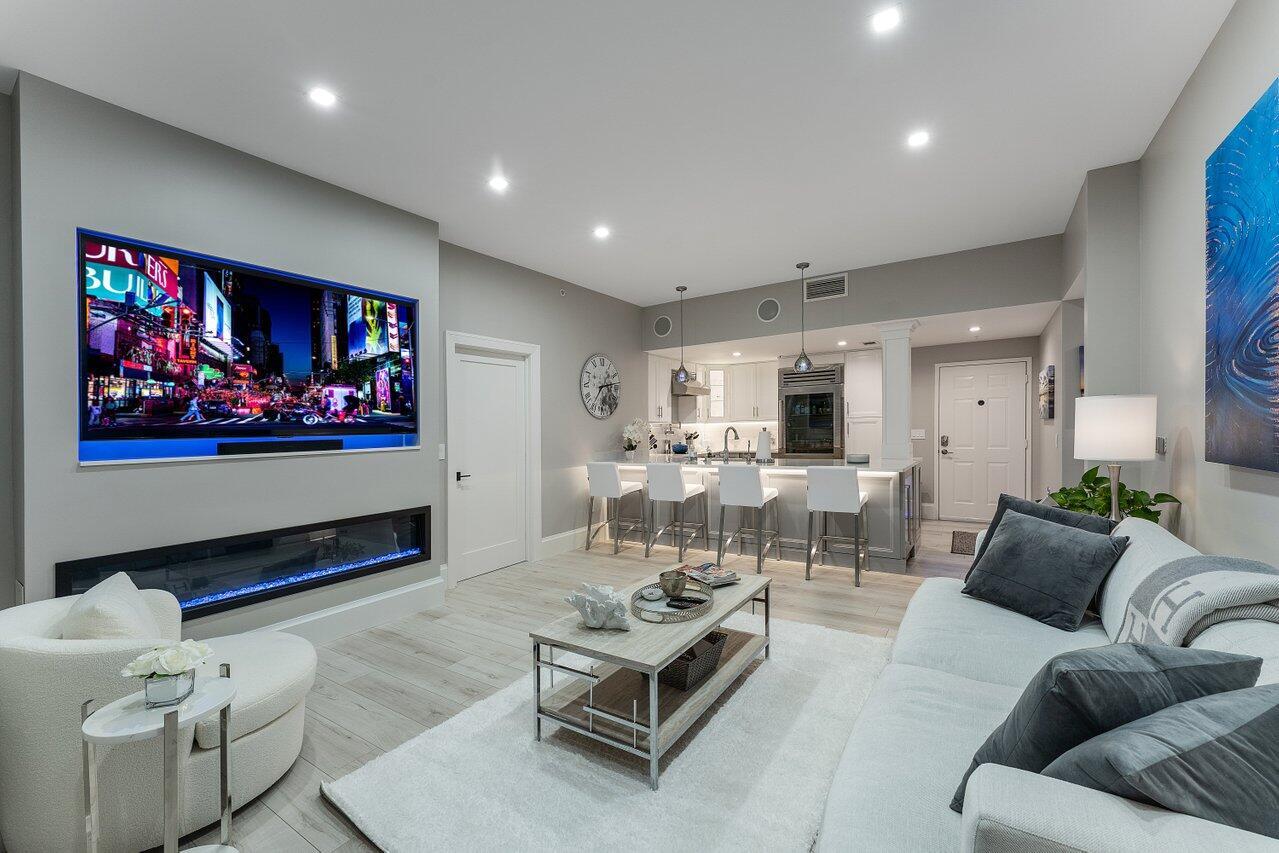 255 Evernia Street Unit 1502, West Palm Beach, Florida 33401