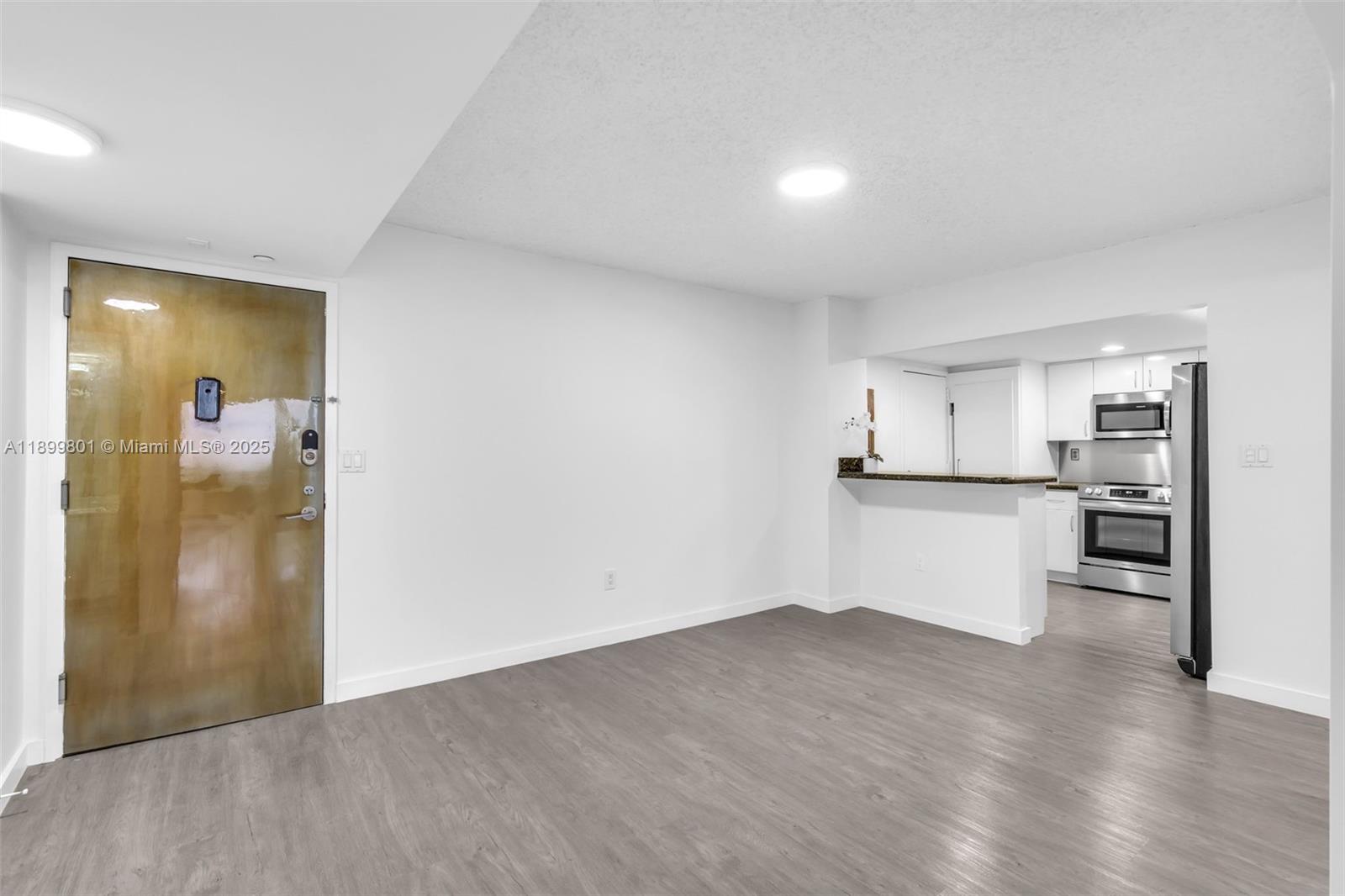 Property photo # 4
