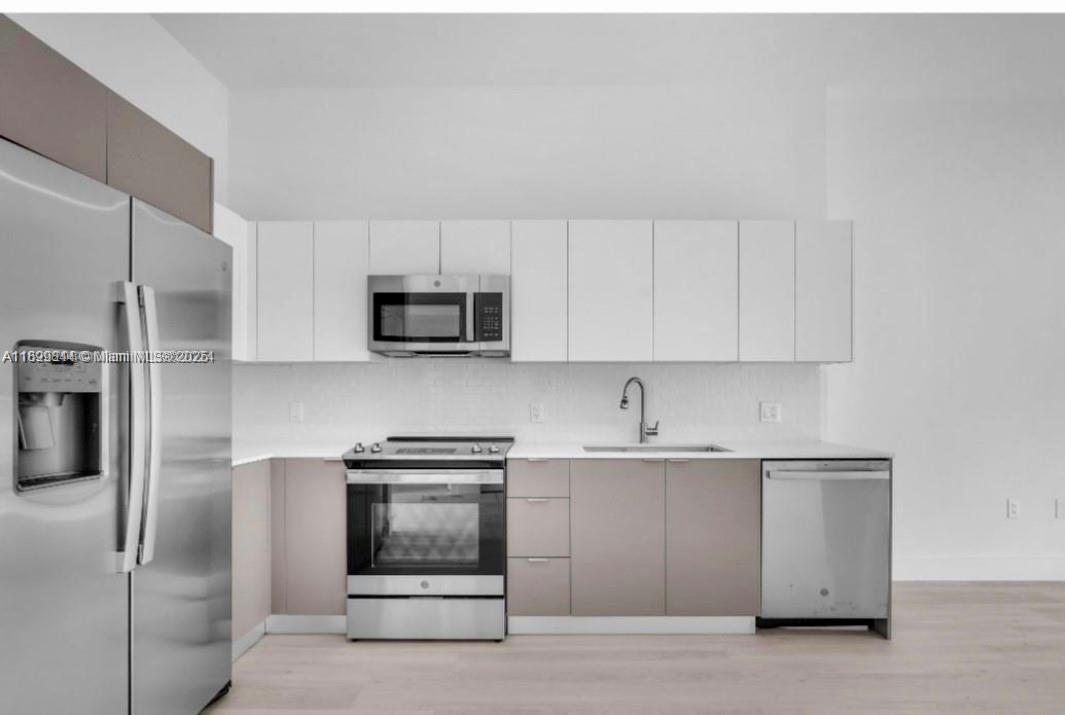 Property photo # 9
