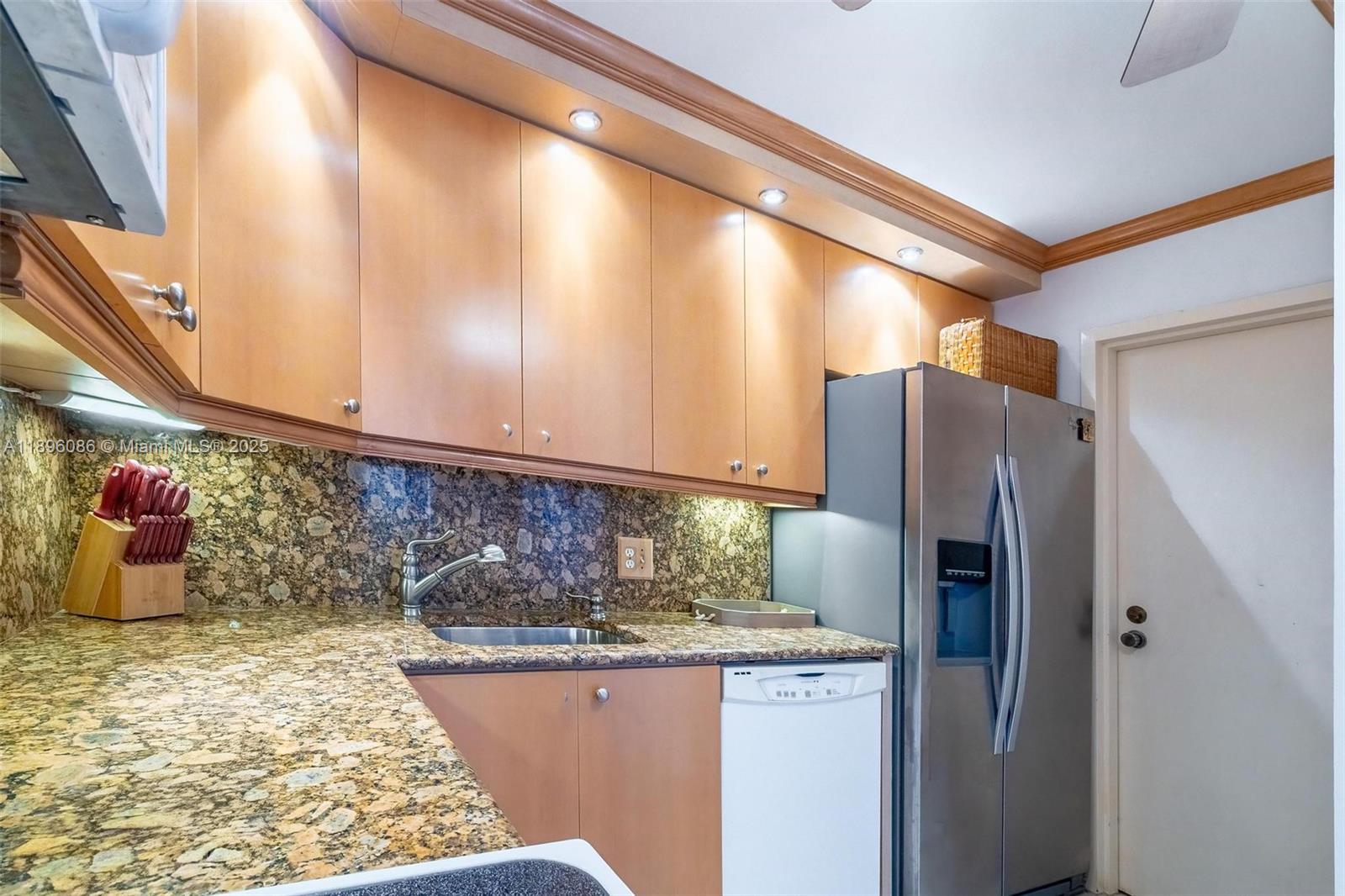 Property photo # 4
