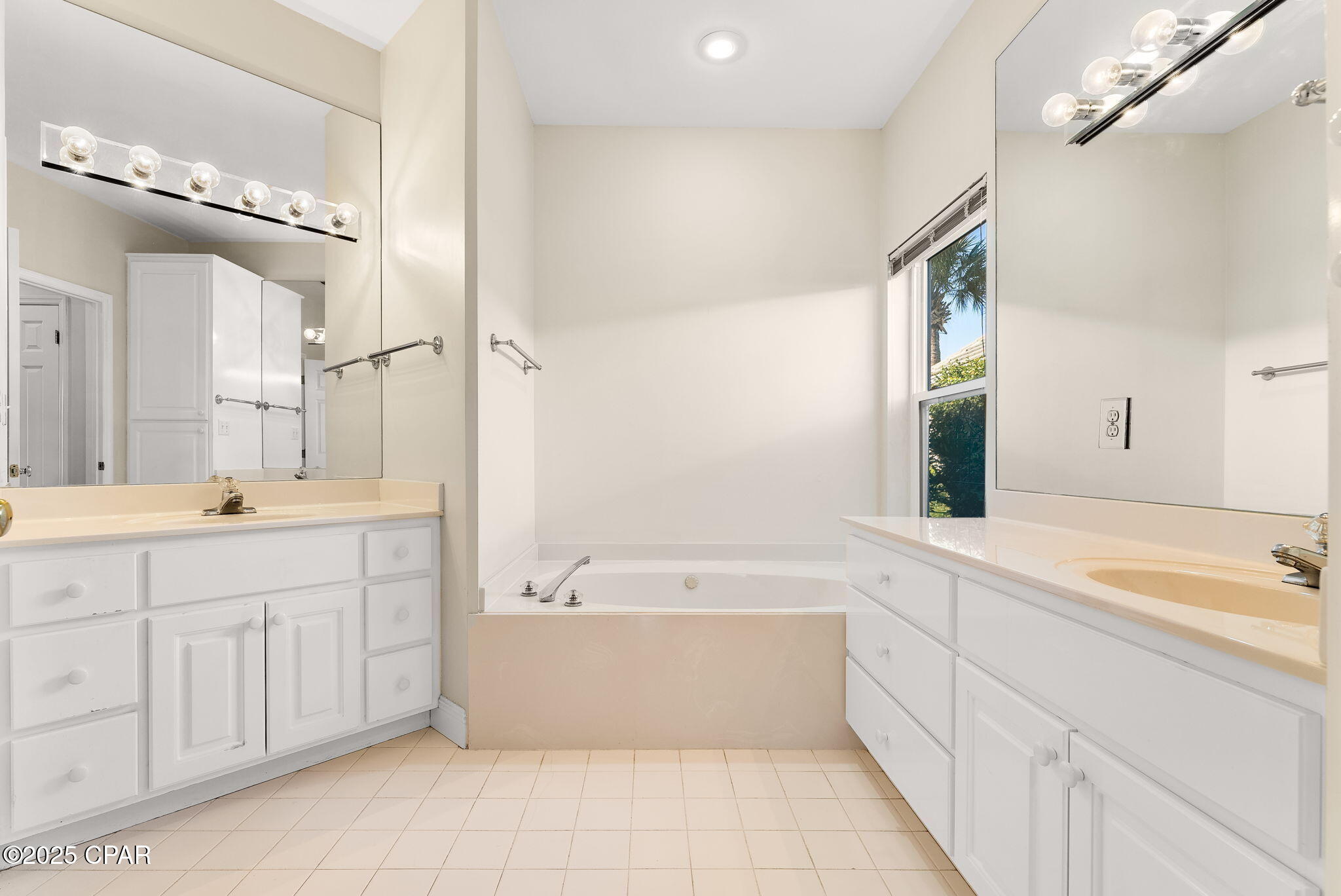 C2elcjm3htxqwmfa5cjdysi5wdjbn29wkhecn 0xide