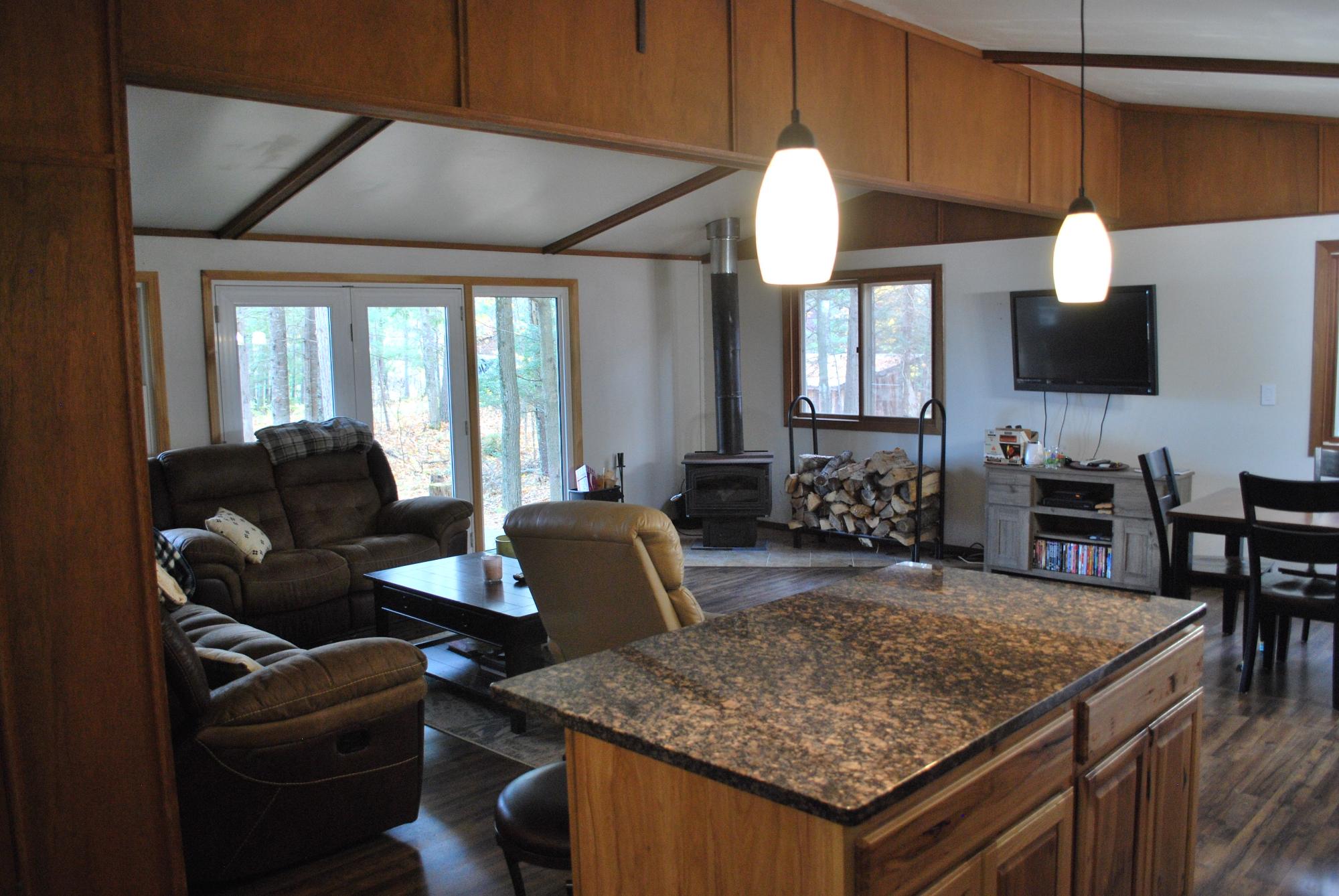 Metonga Lake Property 4399 Lakeview St E Photo 9