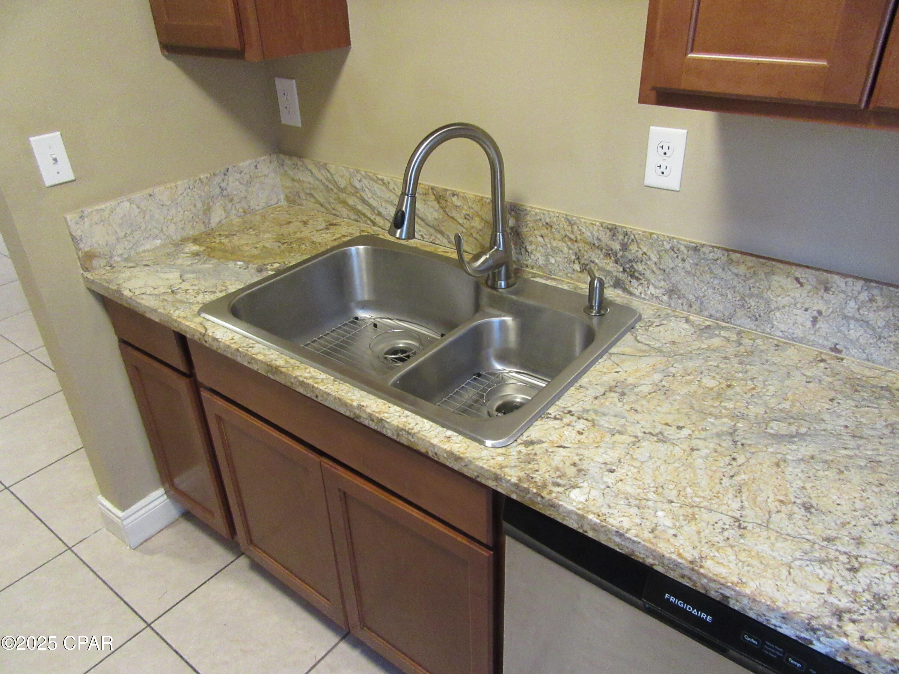 Qx5luzb1j_sjrwjekmxdzexgweawvpwi5ftm0sc691a