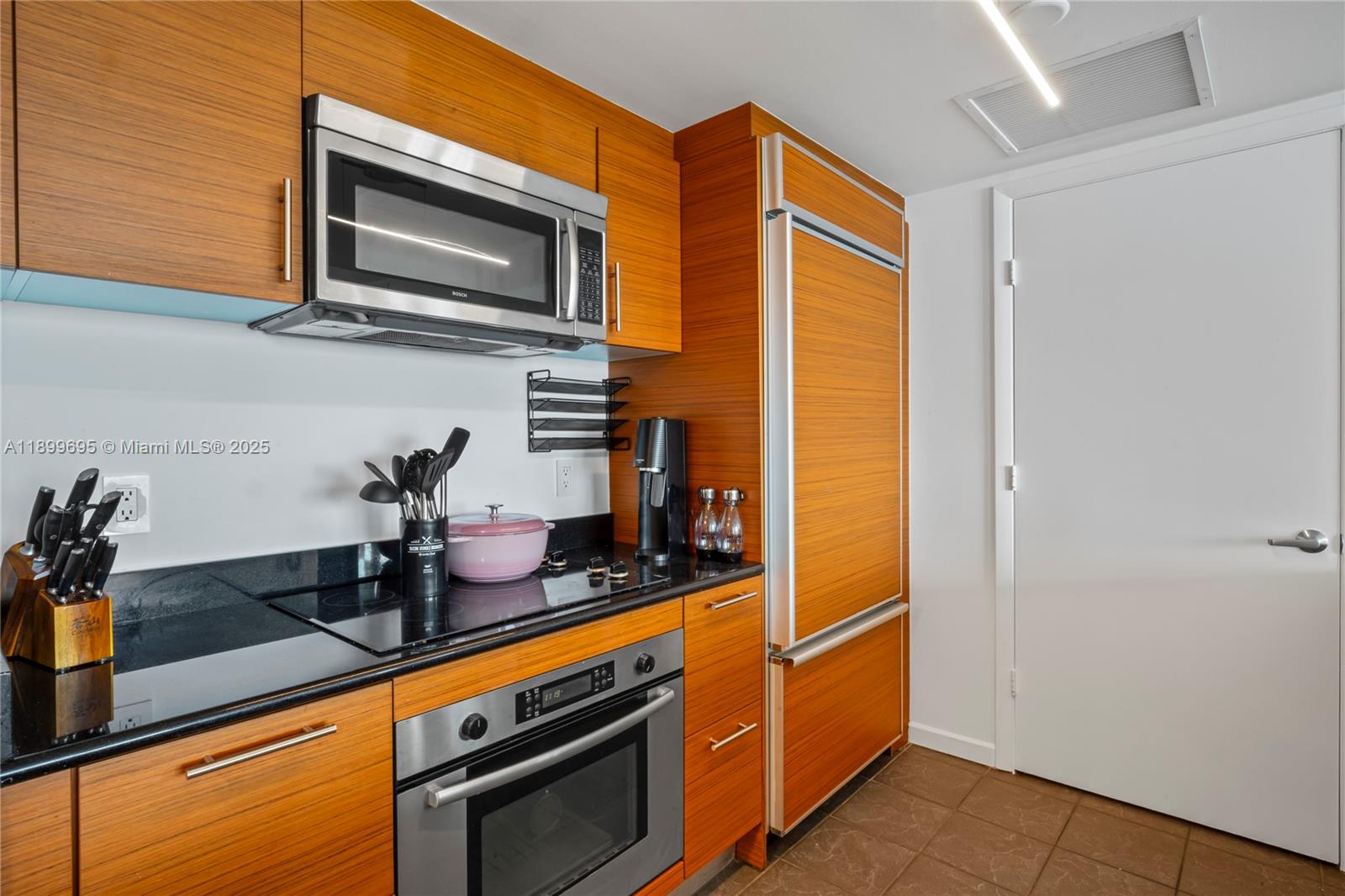 Property photo # 8
