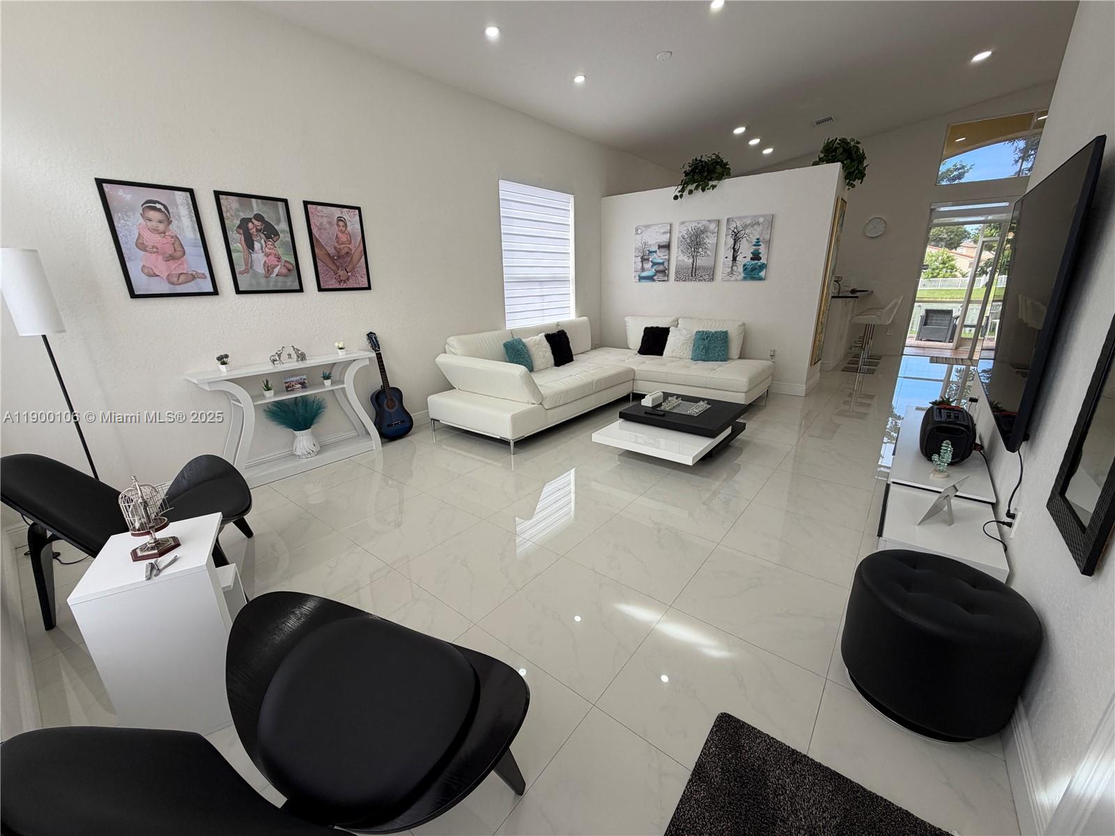 Property photo # 7