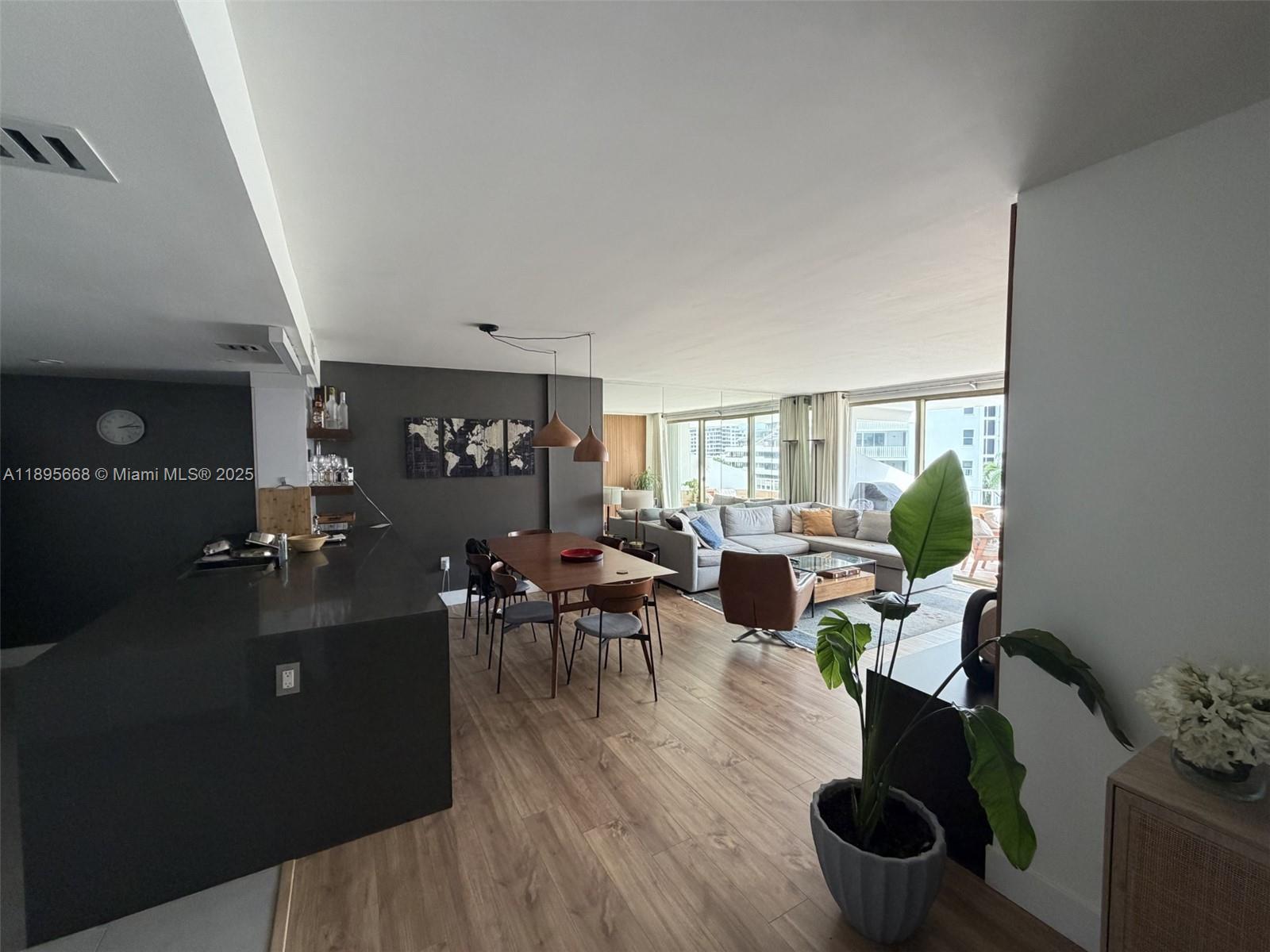 199 Ocean Lane Dr 607