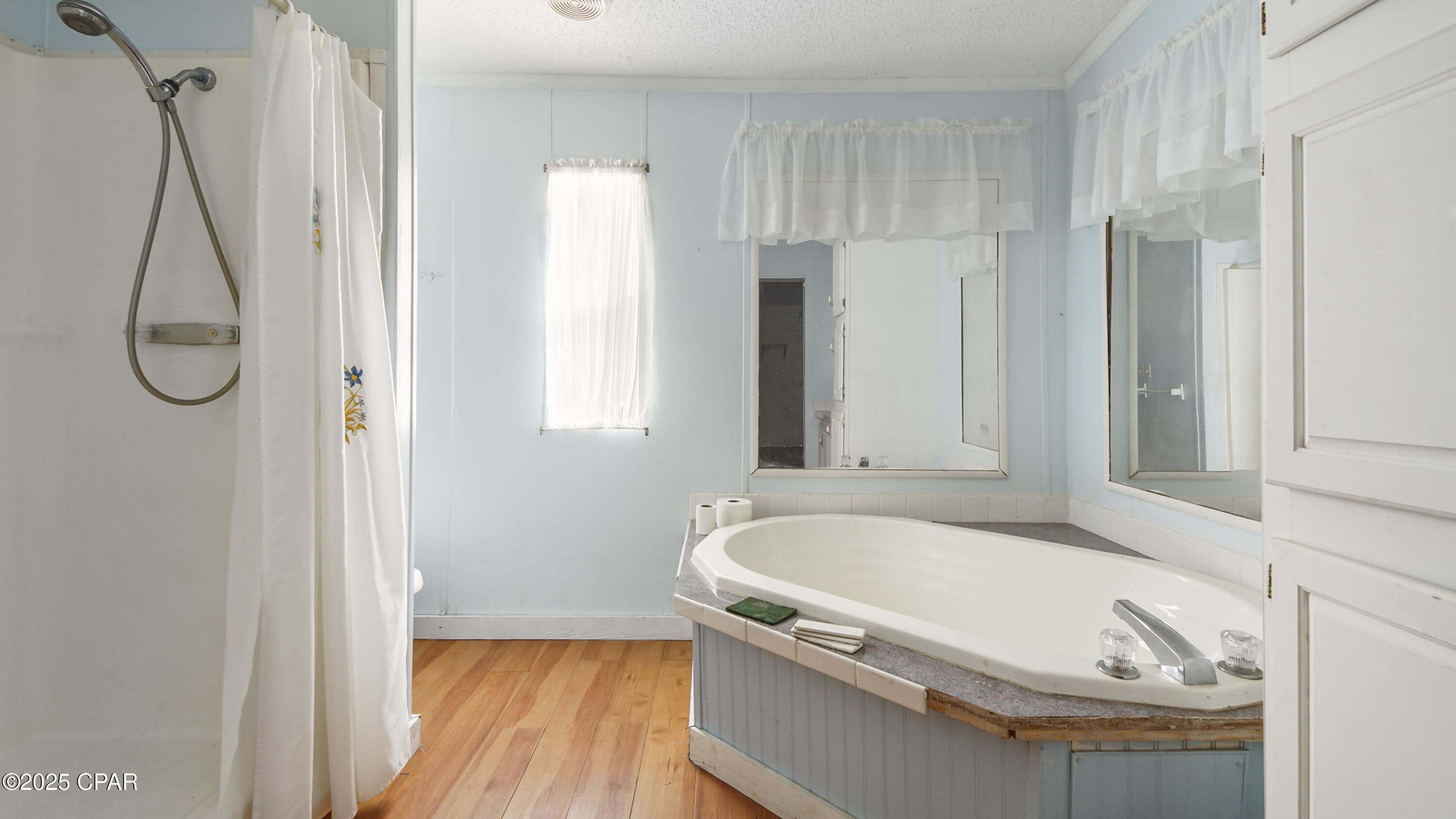 Ua6ps_seugiyimuikcyo8zdnfsankabtgxjgnsn0eii