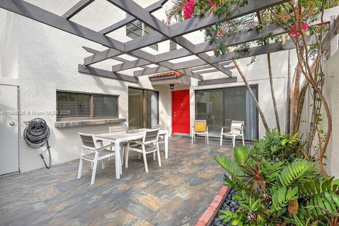 Property photo # 0