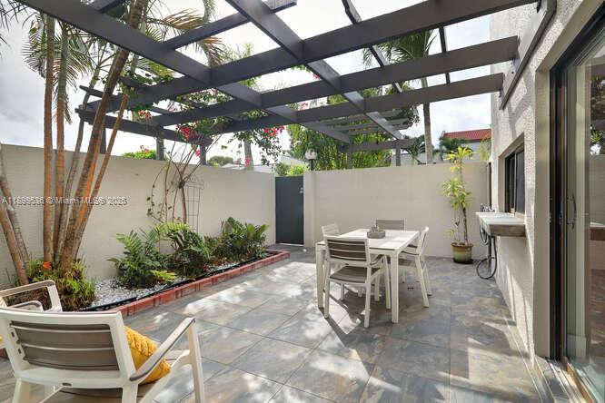 Property photo # 3