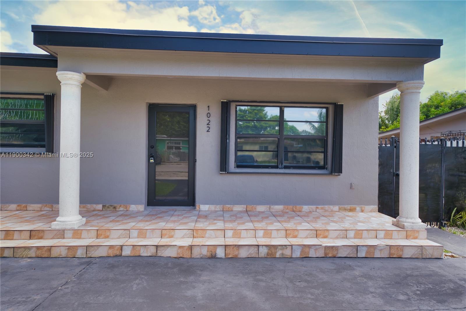 Property photo # 4
