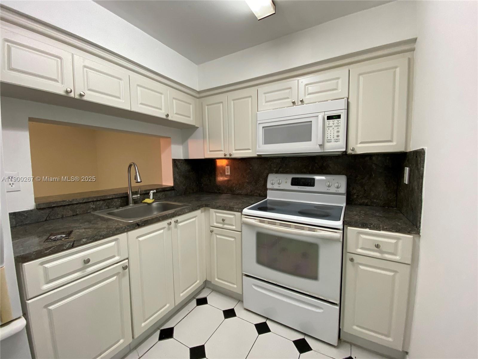 Property photo # 9
