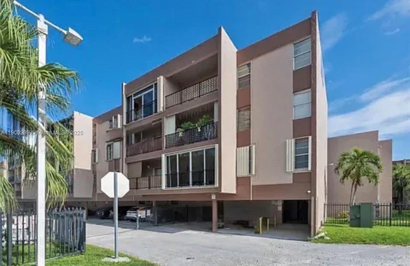Los Arboles Condo