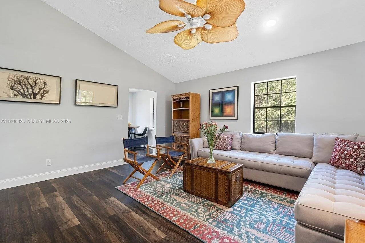Property photo # 9