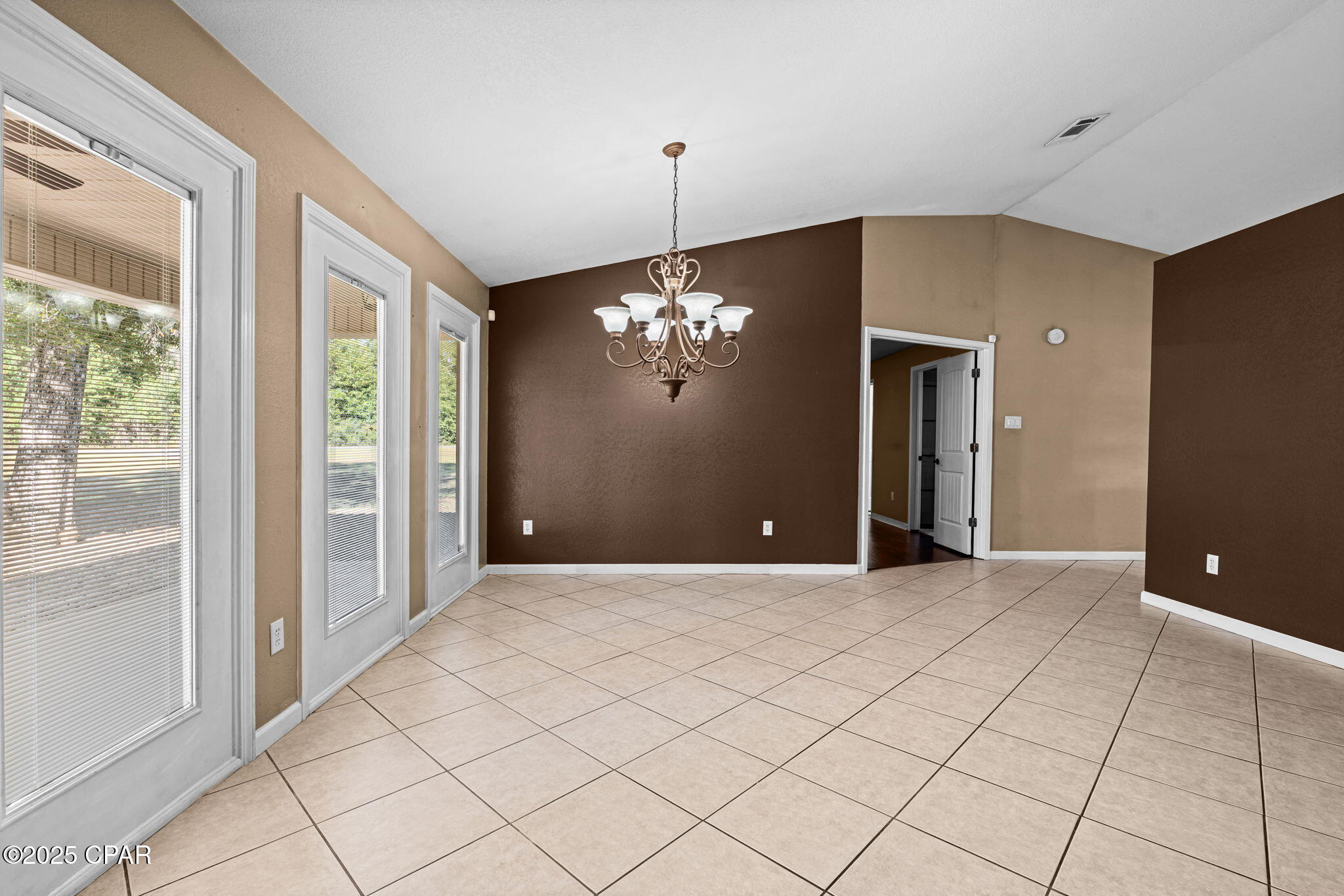 Image 10 For 21022 Sweetwater Branch Road