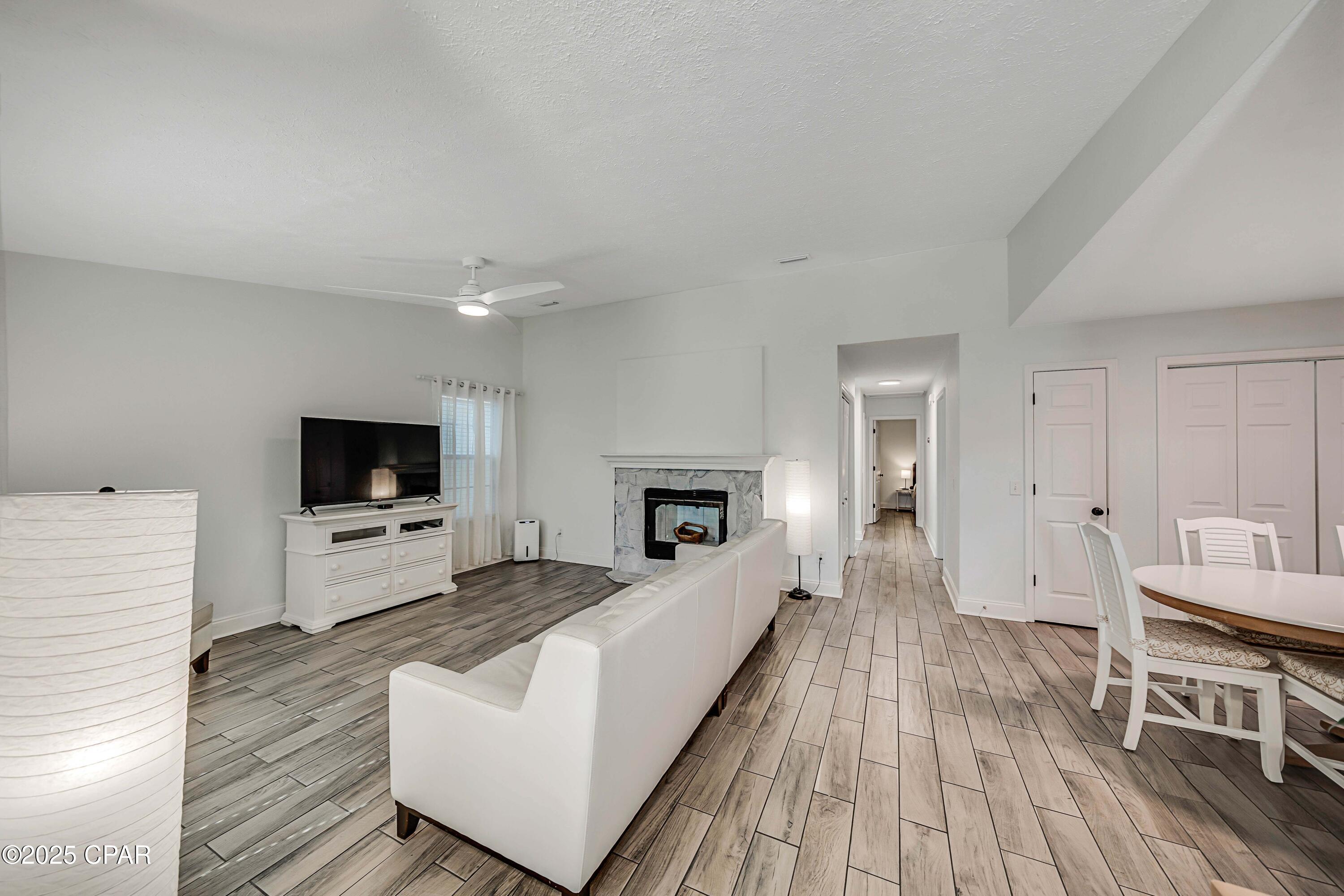 Xom6tsp9l8q_1qlupyh2ep1br1wnaiiyystbsvgwnio