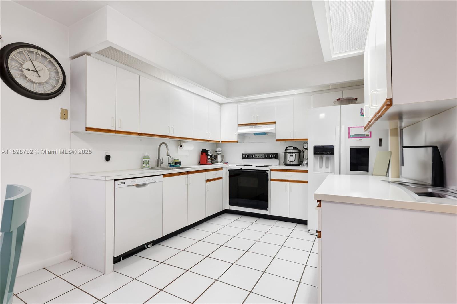 Property photo # 9