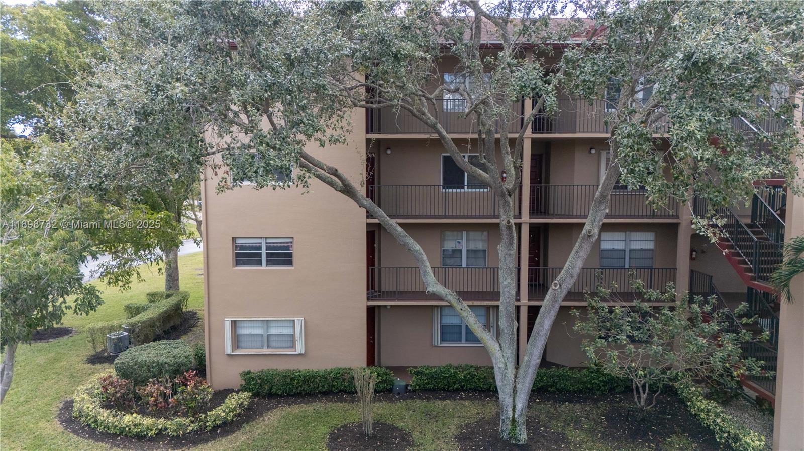 Property photo # 8
