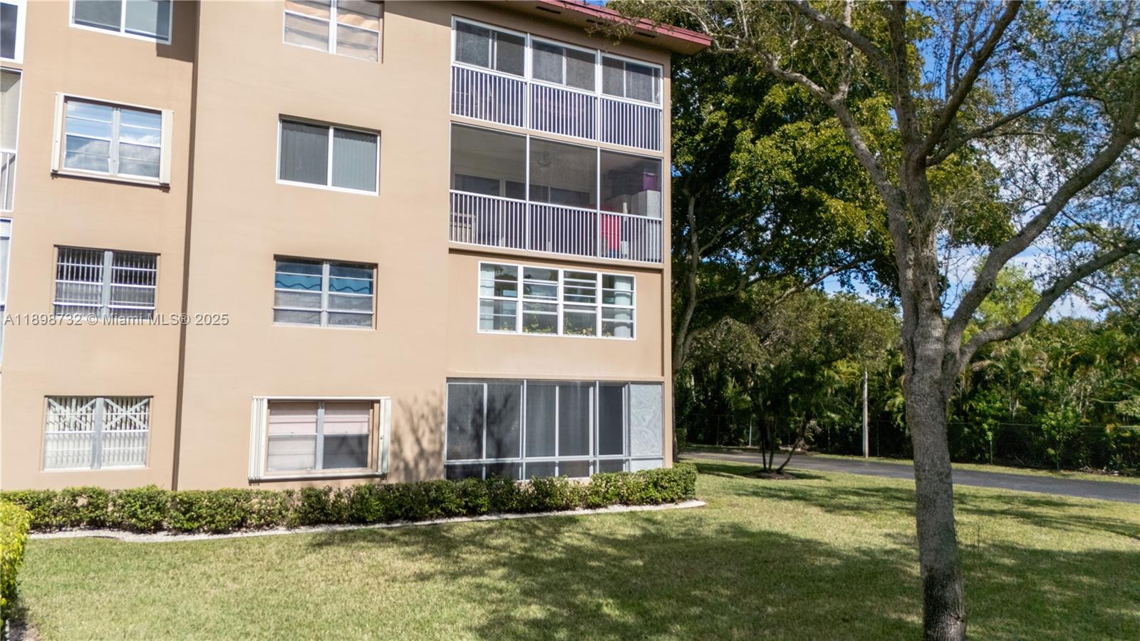 Property photo # 6