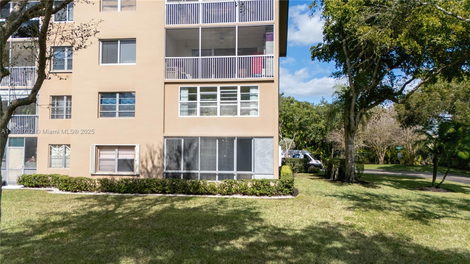 Property photo # 4