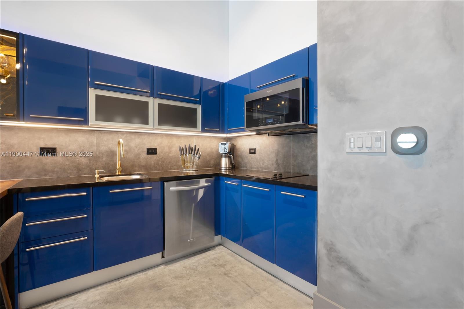 Property photo # 2