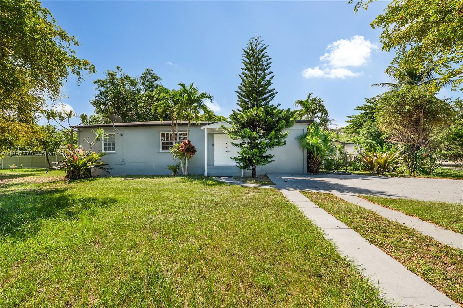 1590 141st St, North Miami, Florida 33161