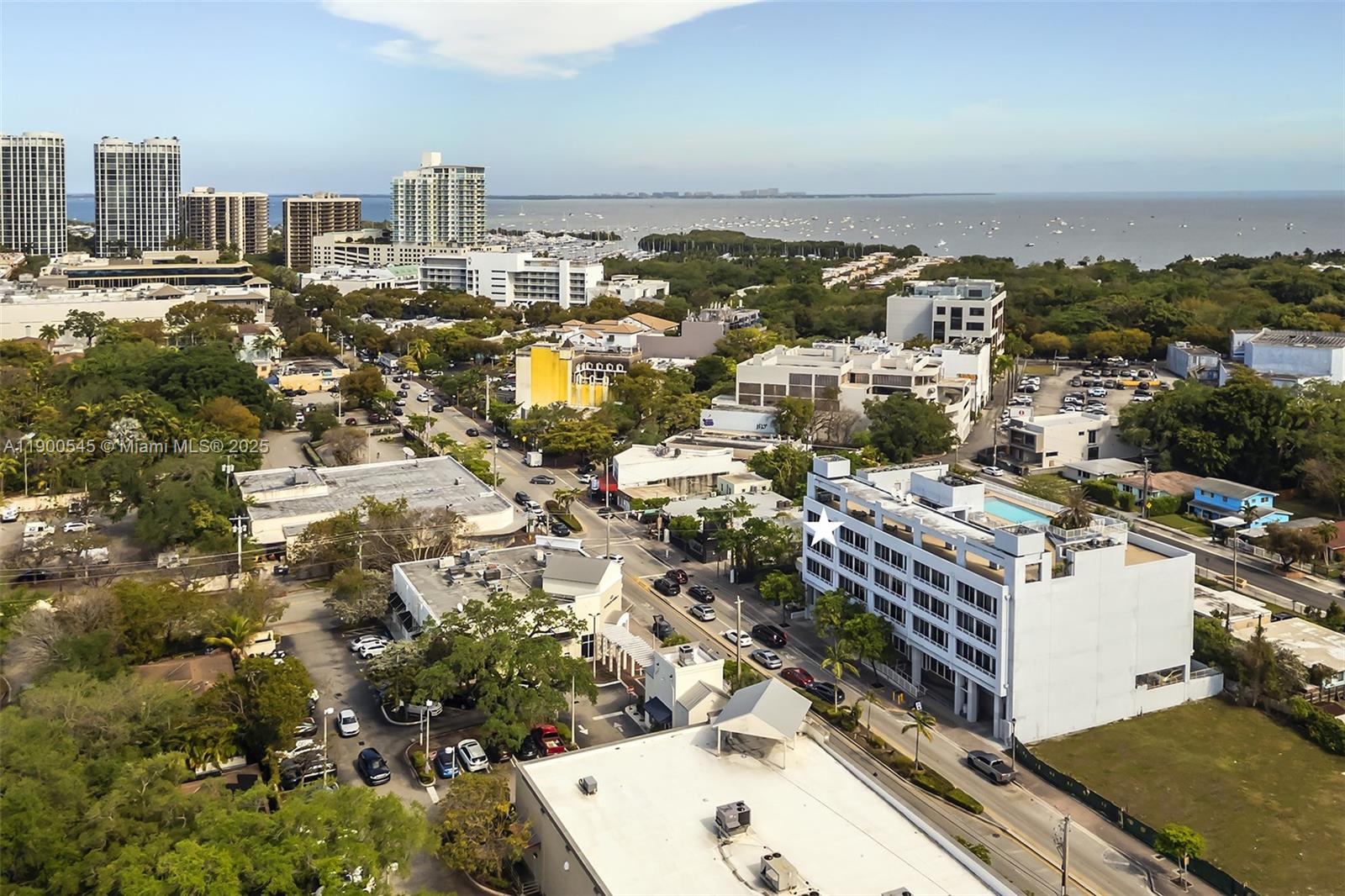 Cocostyle @ 3250 Grand Av