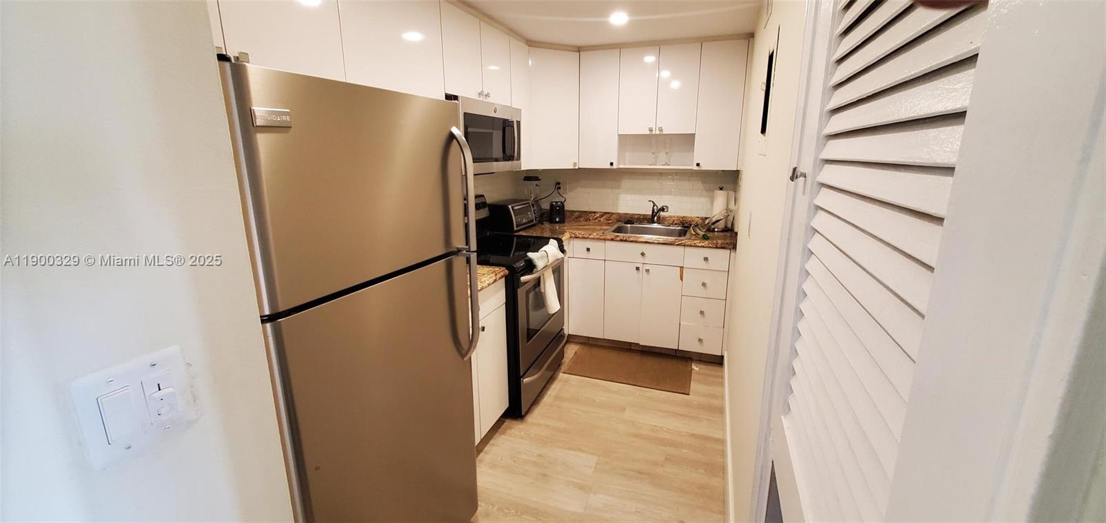 Property photo # 9