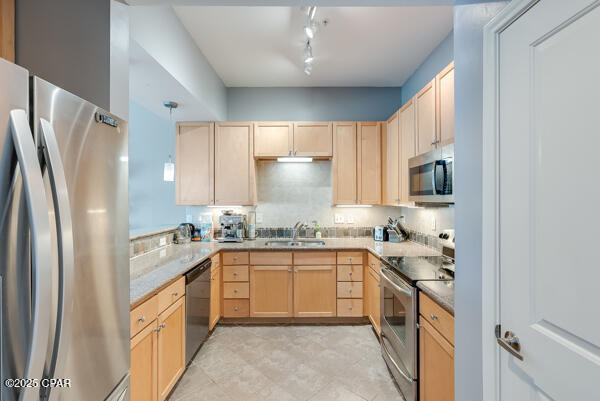 Slrscoru4sxkn9pyvxpvbfgllyoqmma1m8kcyocr2fa