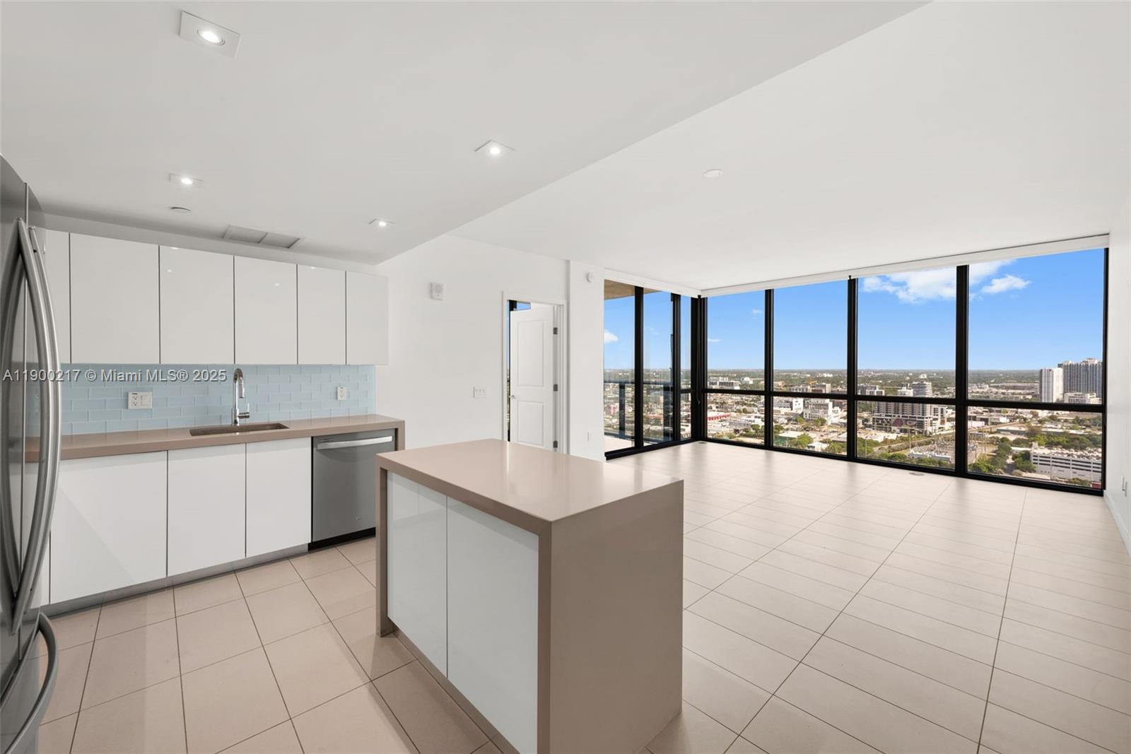 Property photo # 0